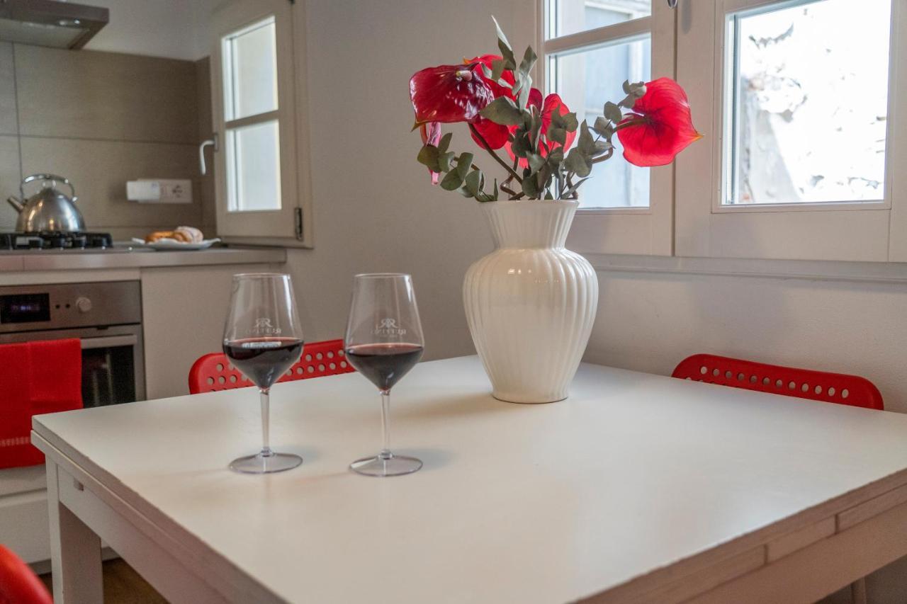 32 Nero - Florence Apartment San Niccolo ภายนอก รูปภาพ