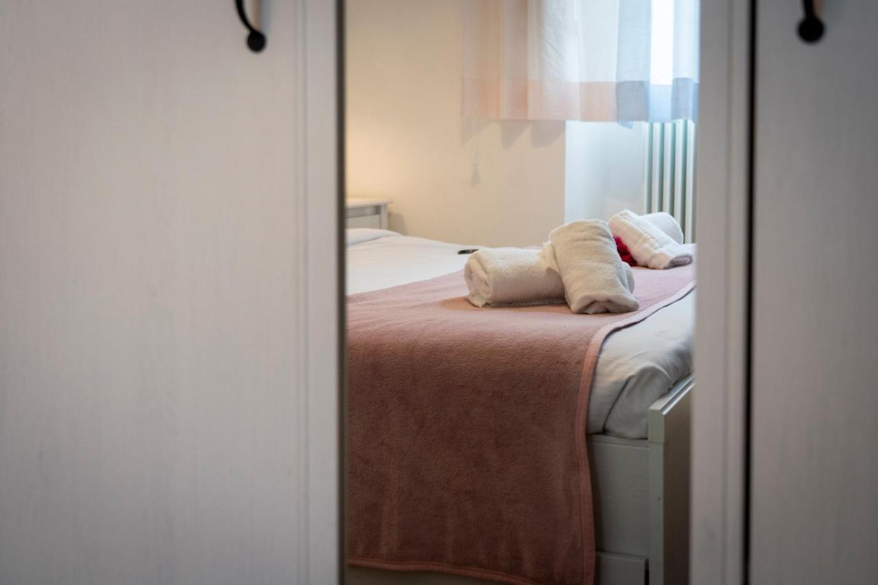 32 Nero - Florence Apartment San Niccolo ภายนอก รูปภาพ
